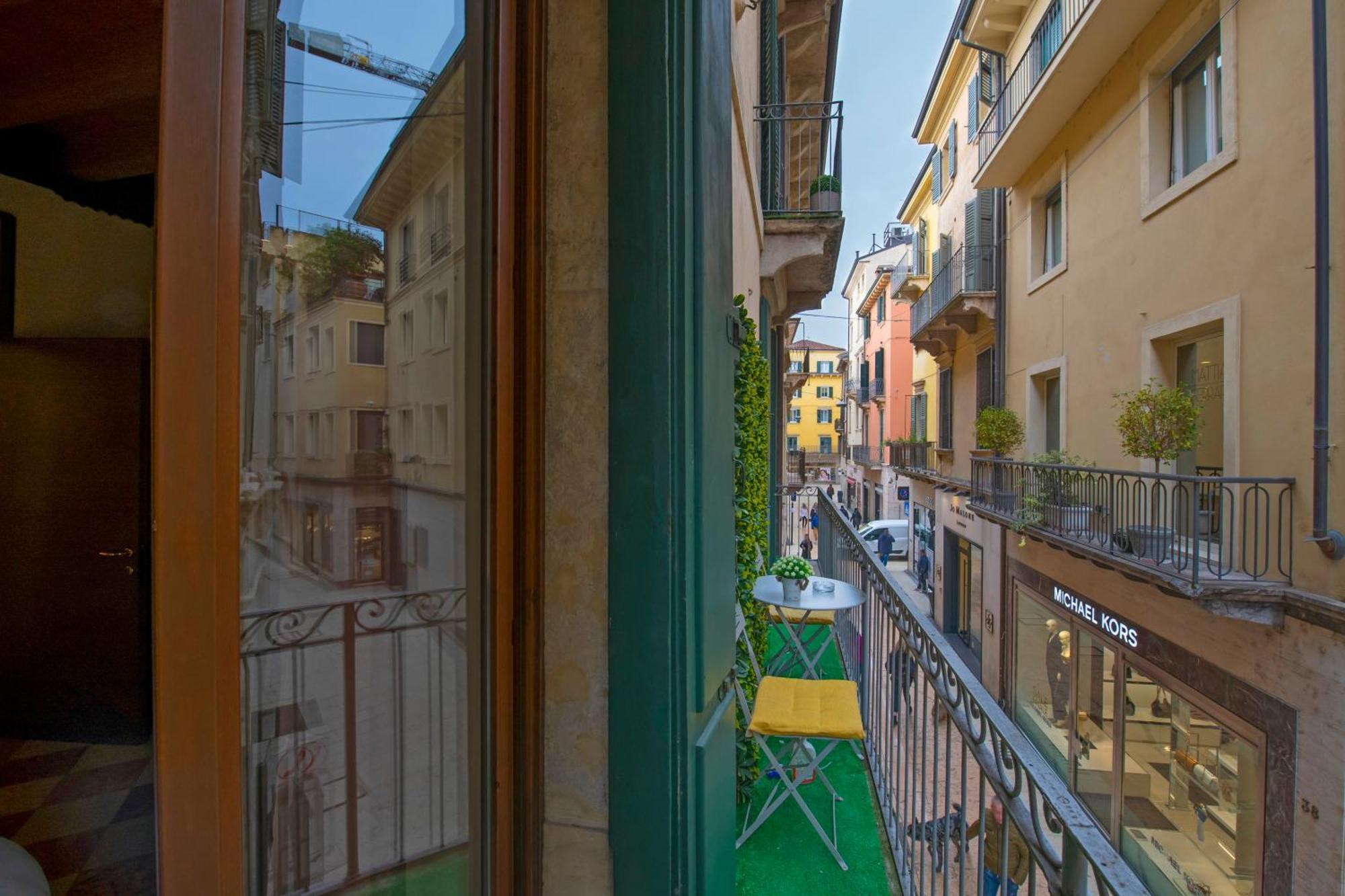 Palace Home Mazzini Verona Center 1 Luaran gambar